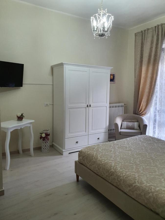 Le Finestre Sulla Piazza Bed & Breakfast Boiano Bagian luar foto