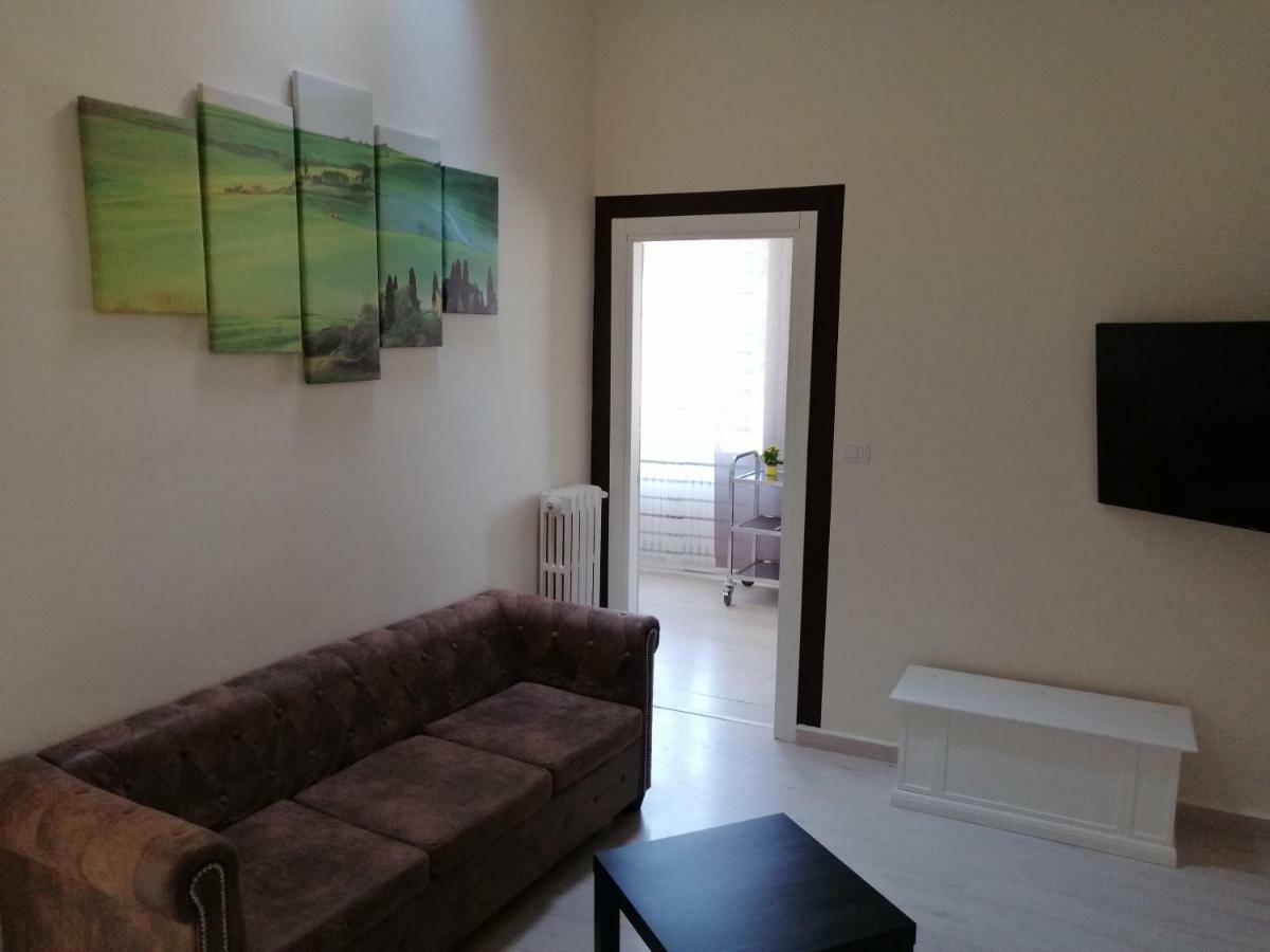 Le Finestre Sulla Piazza Bed & Breakfast Boiano Bagian luar foto